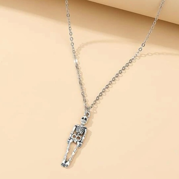 Jewelry - Skeleton chain necklace